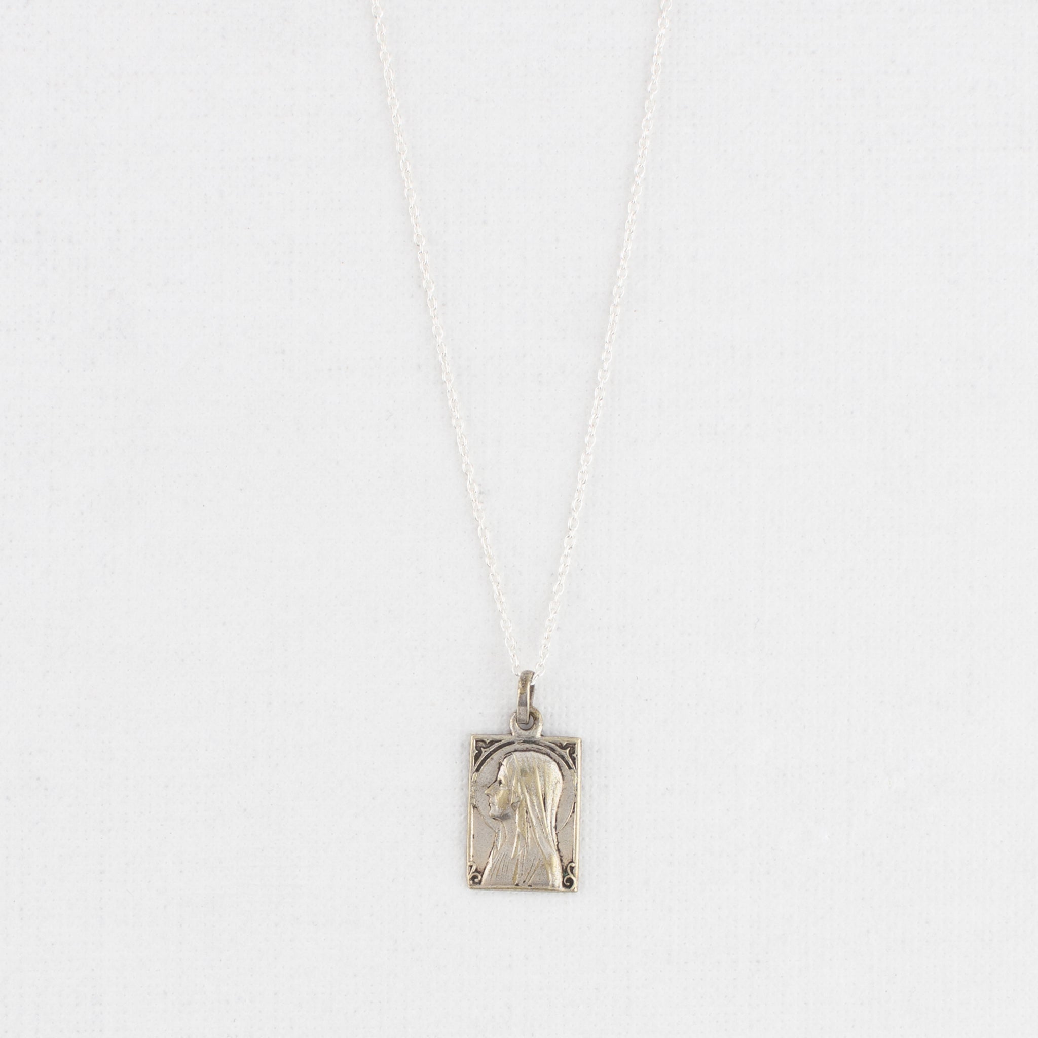 Vintage Medal Our Lady Lourdes v162