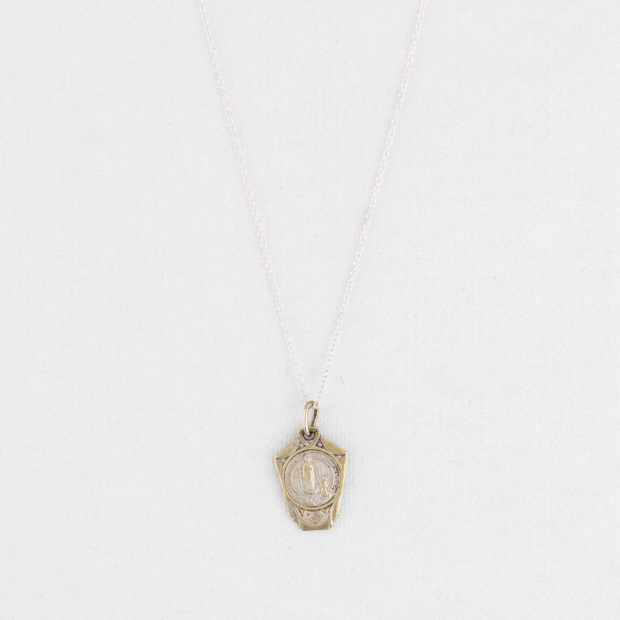 Vintage Medal Notre Dame de Banneux v167