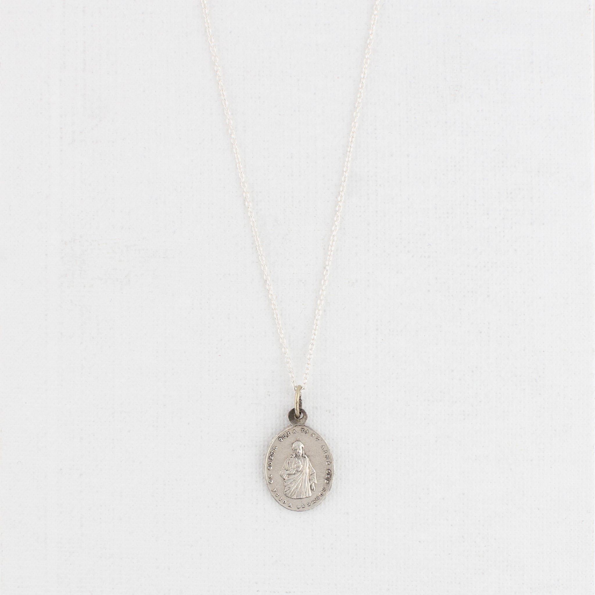 Vintage Medal Sacred Heart of Jesus v178