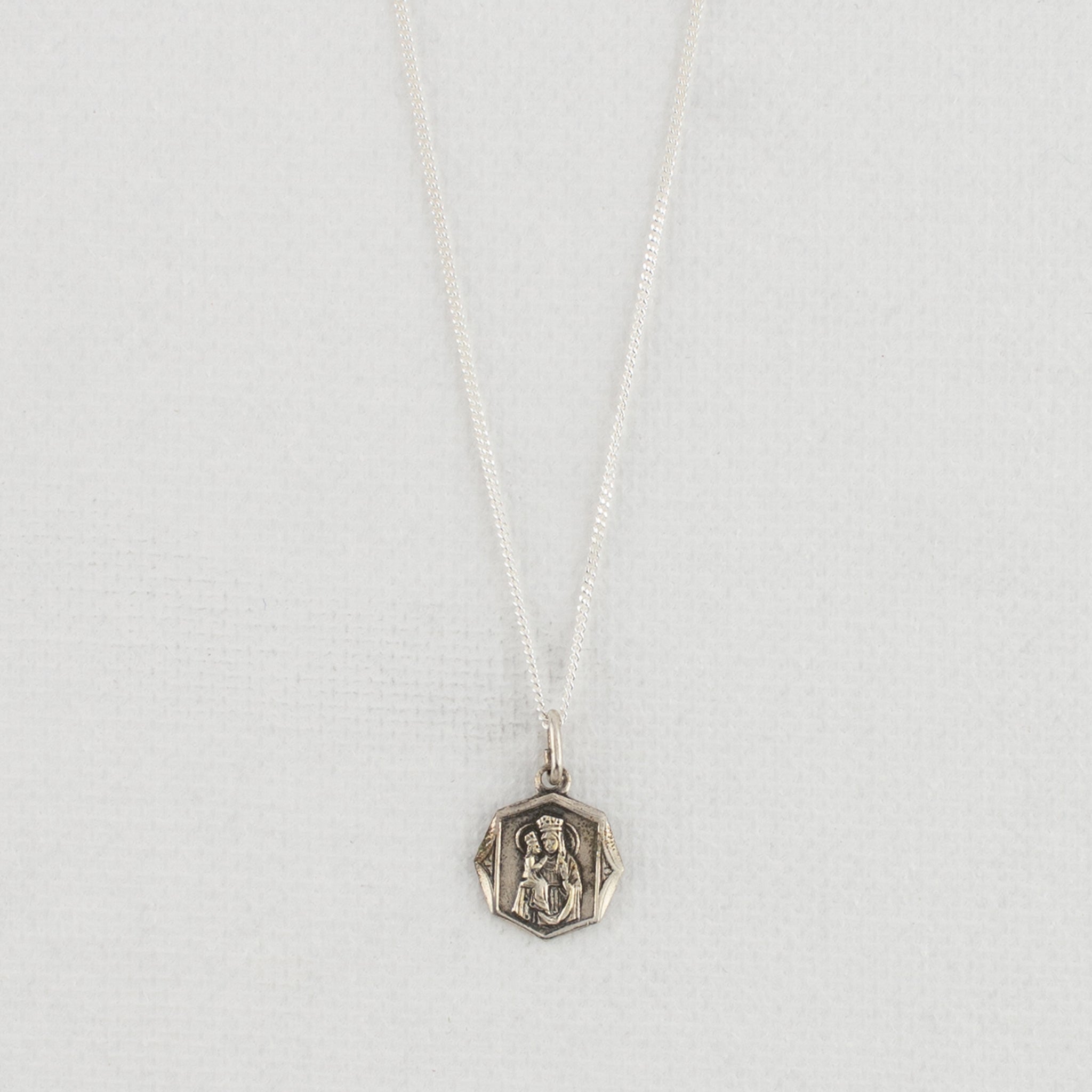 Vintage Medal Saint Anne De Beaupre v59