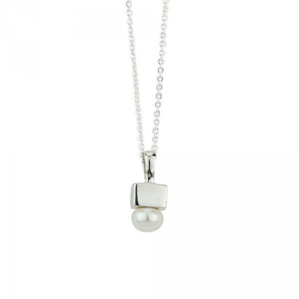 Cubist Pearl Necklace in Silver
