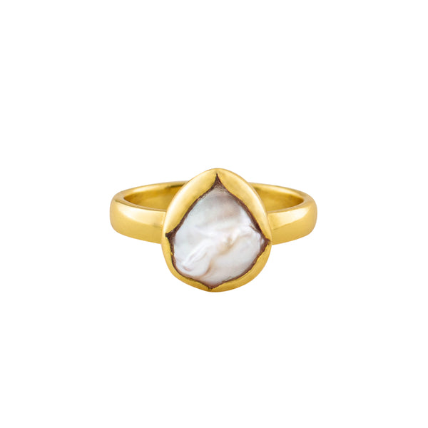 Baroque Pearl Protector Ring in Gold