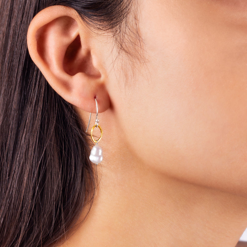 Orbit Earrings in Baroque Pearl